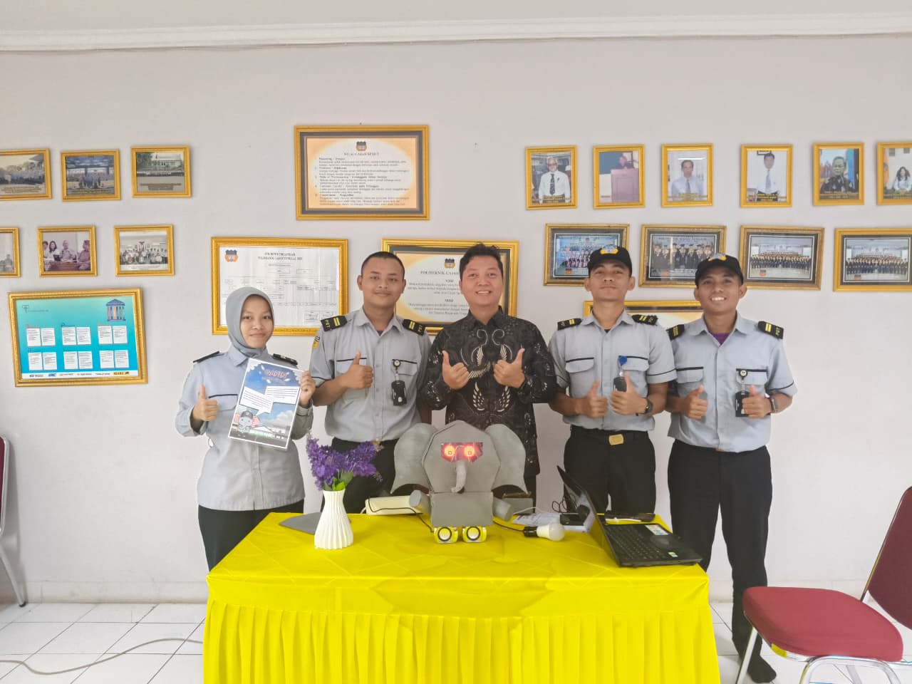 GAPIN (Gajah Pintar AI), sebuah asisten virtual berbasis kecerdasan buatan yang dirancang untuk memberikan informasi seputar Kampus