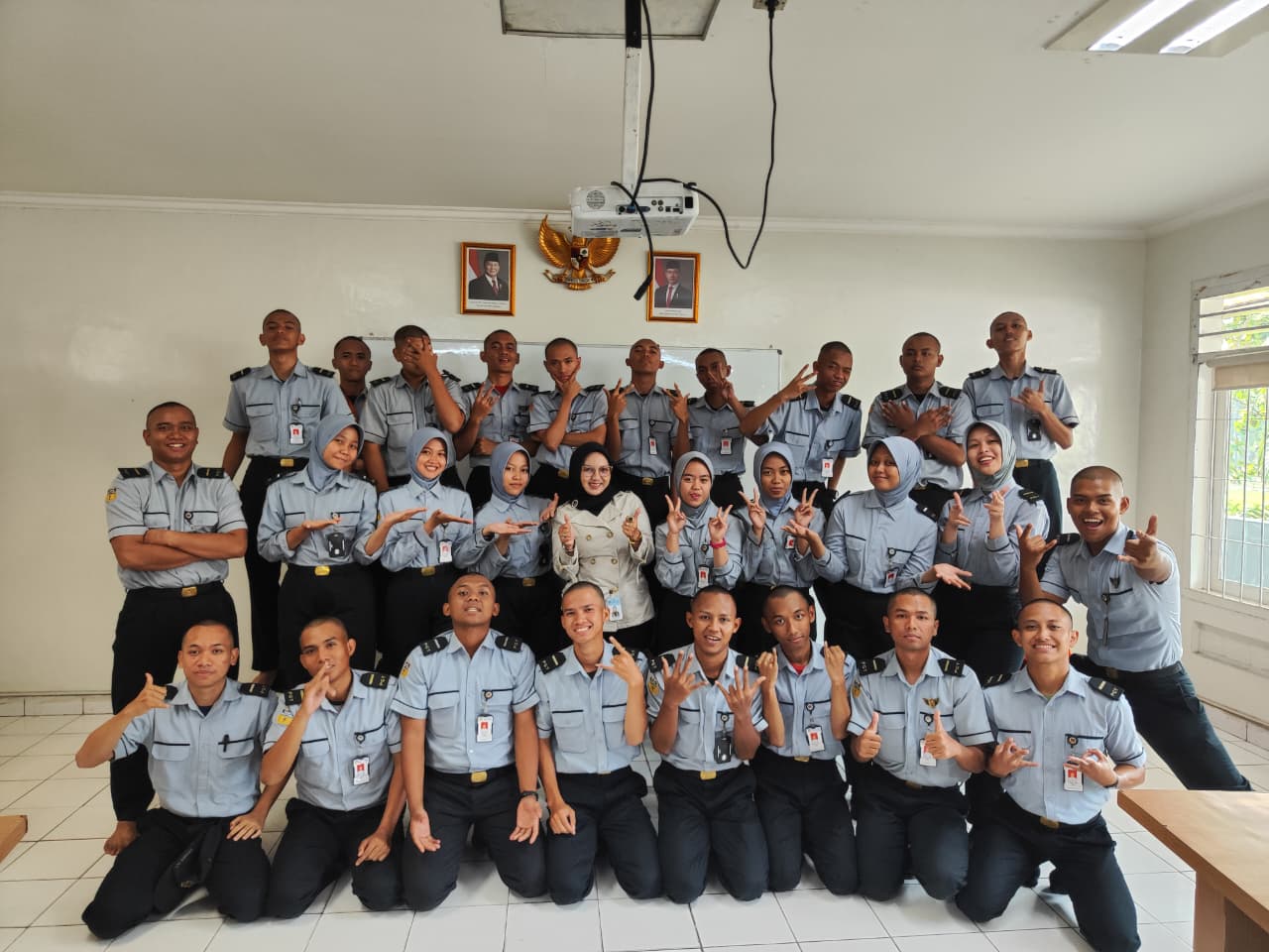 Momen Kebersamaan Sivitas Akademika Program Studi Teknologi Informasi