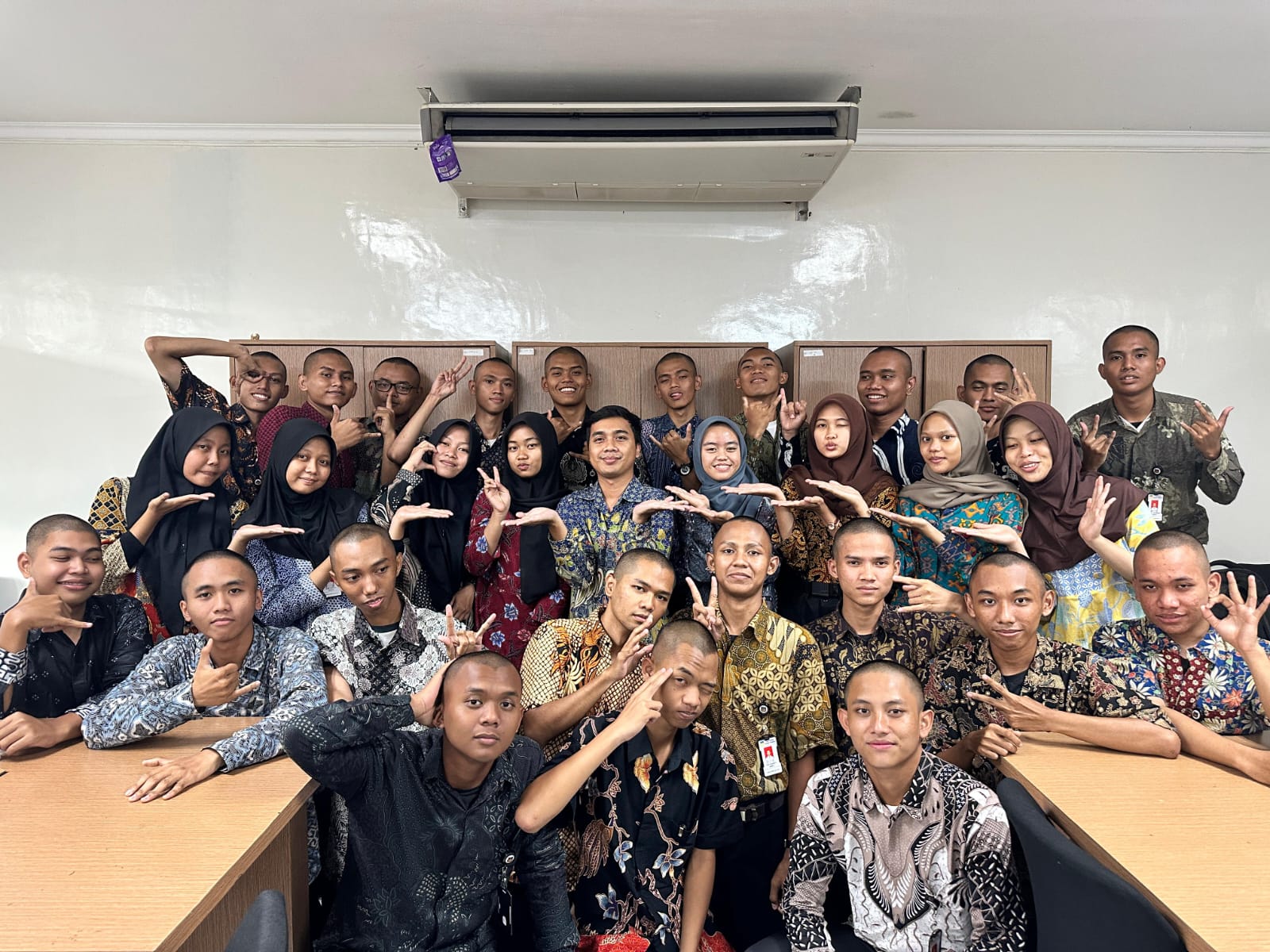 Momen Kebersamaan Sivitas Akademika Program Studi Teknologi Informasi