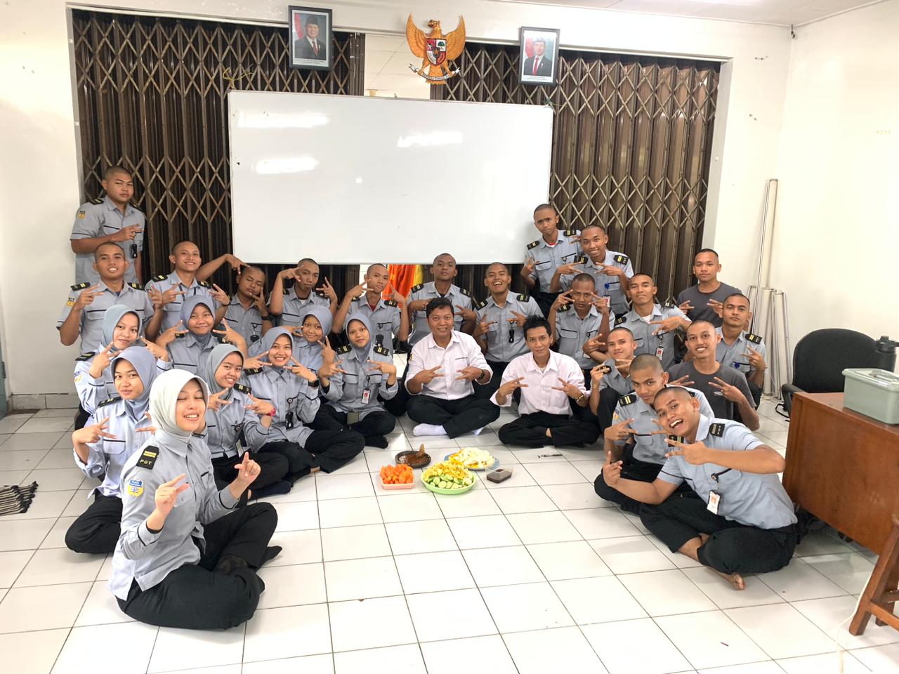 Momen Kebersamaan Sivitas Akademika Program Studi Teknologi Informasi